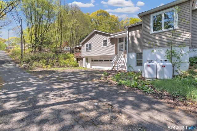 48 Mountain Street, Derby, CT 06418