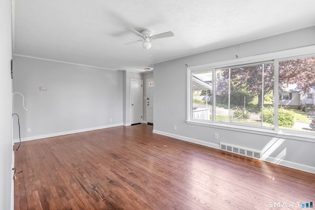 48 Mountain Street, Derby, CT 06418