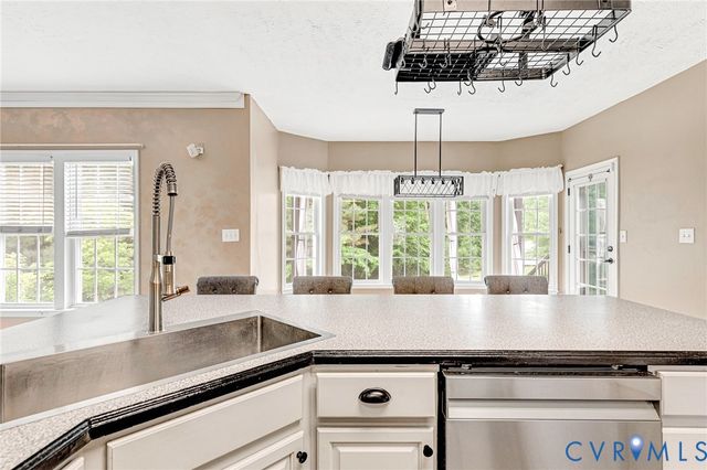 23281 Johnstown Ln, Ruther Glen, VA 22546