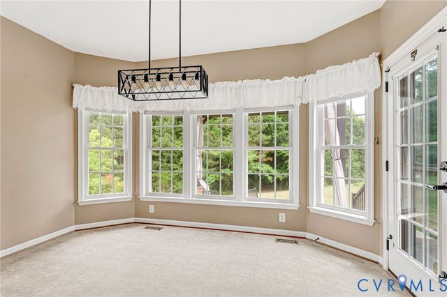 23281 Johnstown Ln, Ruther Glen, VA 22546