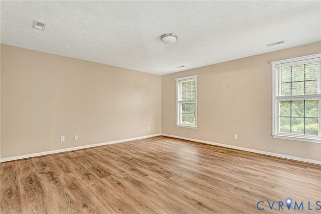 23281 Johnstown Ln, Ruther Glen, VA 22546
