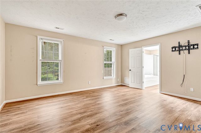 23281 Johnstown Ln, Ruther Glen, VA 22546