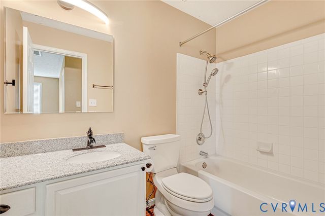 23281 Johnstown Ln, Ruther Glen, VA 22546