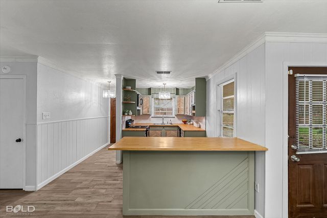 122 Miriam Lane, Shreveport, LA 71106