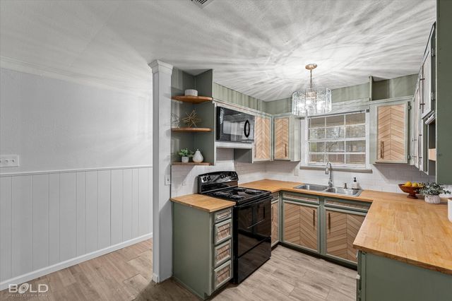 122 Miriam Lane, Shreveport, LA 71106