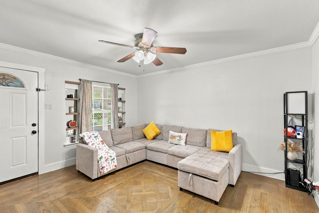 3214 Parker Street, Irving, TX 75062 — photo 5