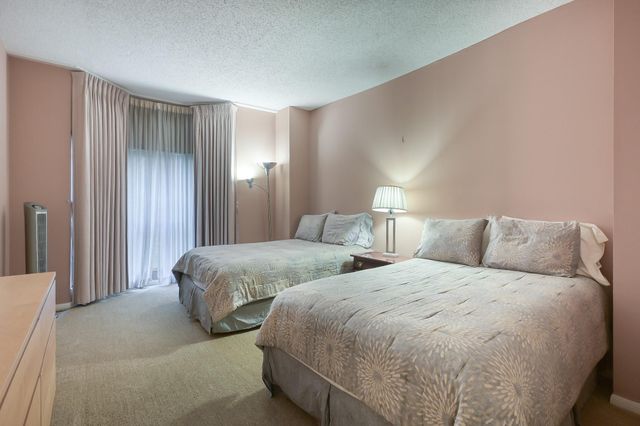 661 Bering Drive 310, Houston, TX 77057