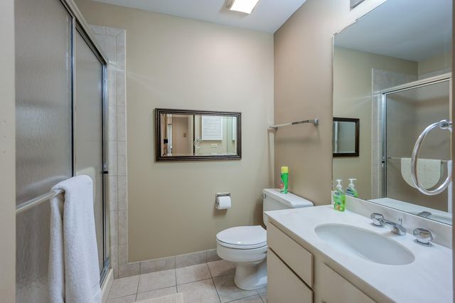 661 Bering Drive 310, Houston, TX 77057