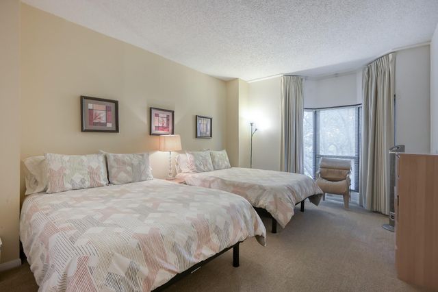 661 Bering Drive 310, Houston, TX 77057