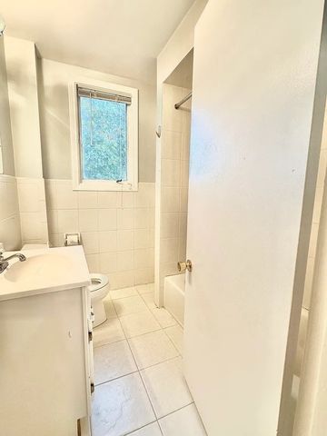 124 Grant Ave, Medford, MA 02155