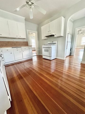 124 Grant Ave, Medford, MA 02155