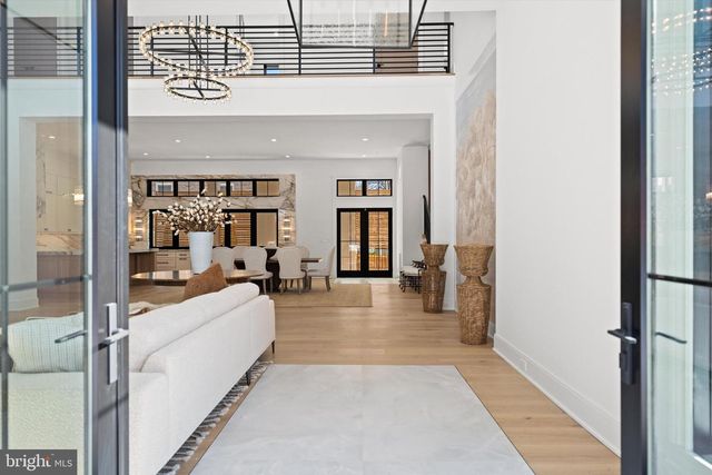 6116 EASTVIEW ST, Bethesda, MD 20817