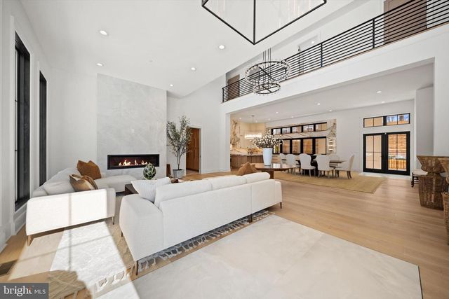 6116 EASTVIEW ST, Bethesda, MD 20817