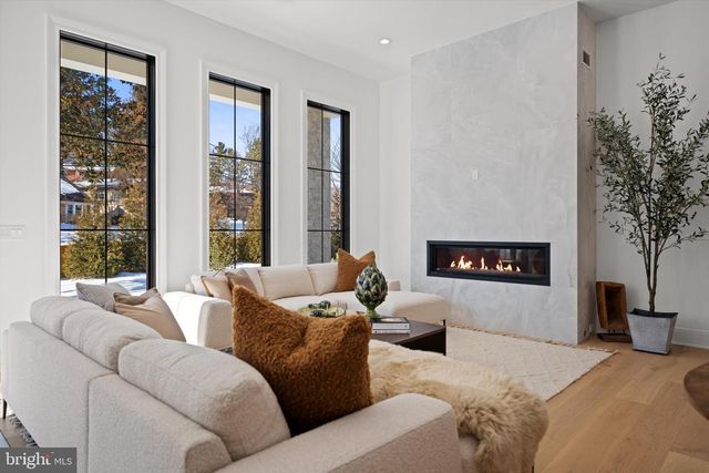 6116 EASTVIEW ST, Bethesda, MD 20817