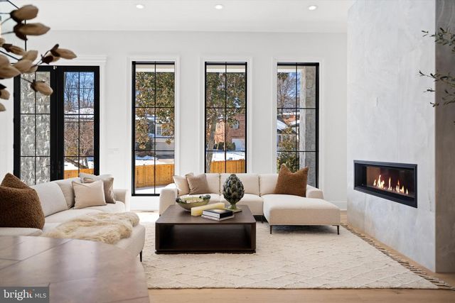 6116 EASTVIEW ST, Bethesda, MD 20817