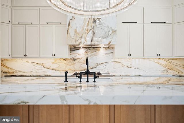 6116 EASTVIEW ST, Bethesda, MD 20817