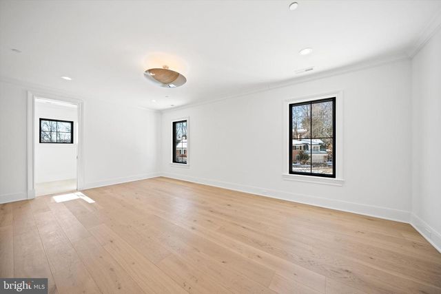 6116 EASTVIEW ST, Bethesda, MD 20817