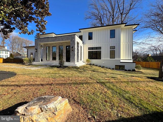 6116 EASTVIEW ST, Bethesda, MD 20817