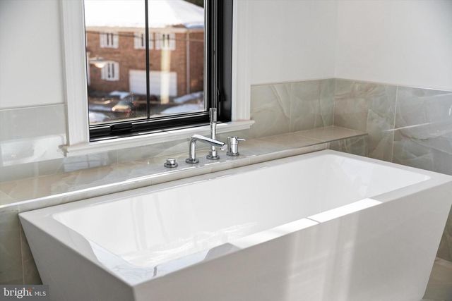 6116 EASTVIEW ST, Bethesda, MD 20817