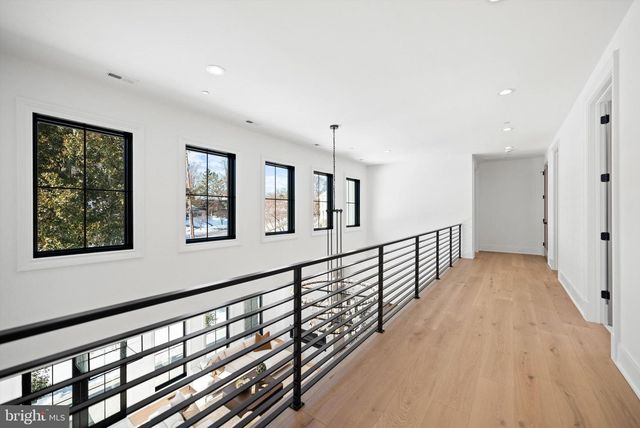 6116 EASTVIEW ST, Bethesda, MD 20817