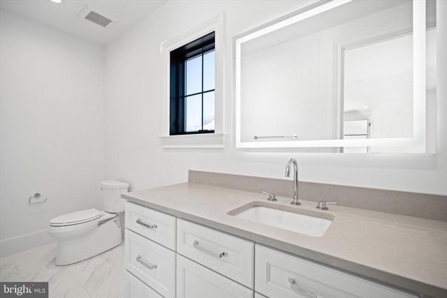 6116 EASTVIEW ST, Bethesda, MD 20817