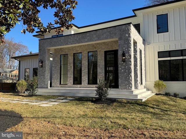 6116 EASTVIEW ST, Bethesda, MD 20817