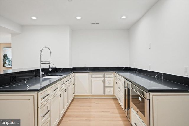 6116 EASTVIEW ST, Bethesda, MD 20817