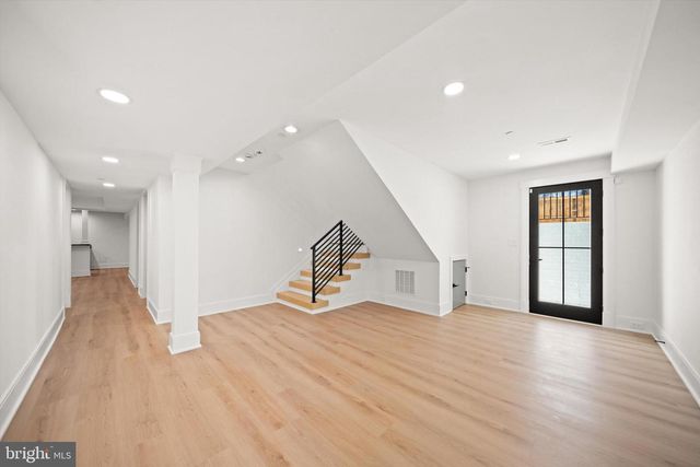 6116 EASTVIEW ST, Bethesda, MD 20817