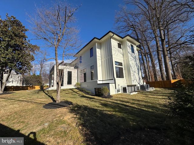 6116 EASTVIEW ST, Bethesda, MD 20817