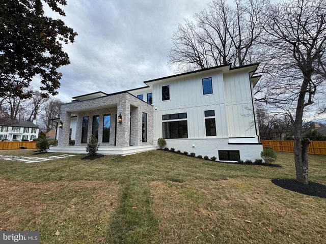 6116 EASTVIEW ST, Bethesda, MD 20817