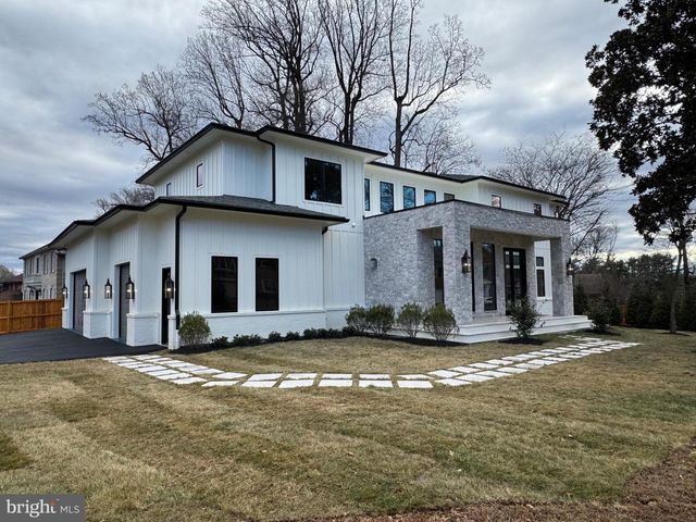 6116 EASTVIEW ST, Bethesda, MD 20817