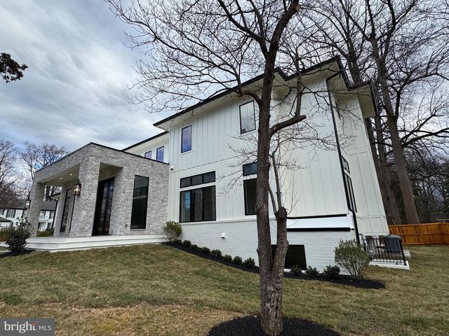 6116 EASTVIEW ST, Bethesda, MD 20817