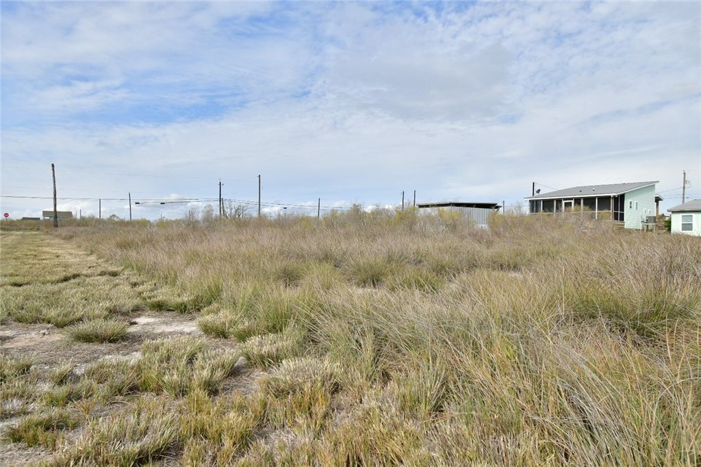424-425 Forest Oak Lane, Rockport, TX 78382 — photo 4