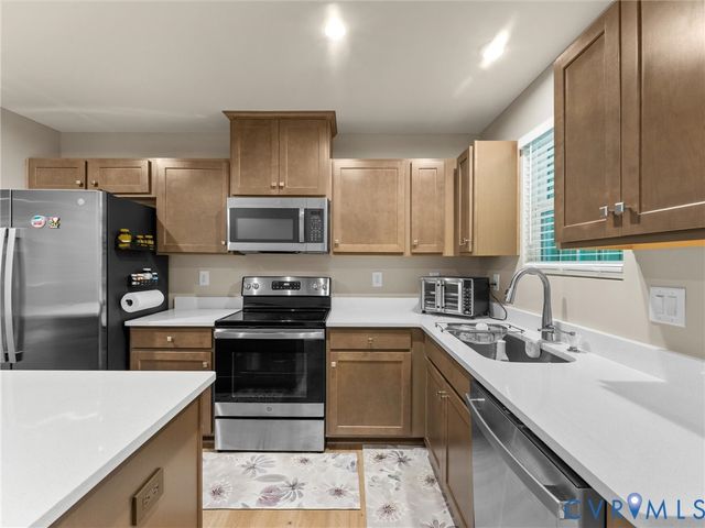 5420 Addison Gate Dr, Richmond, VA 23234