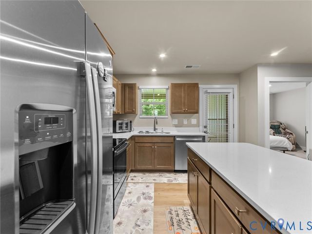 5420 Addison Gate Dr, Richmond, VA 23234