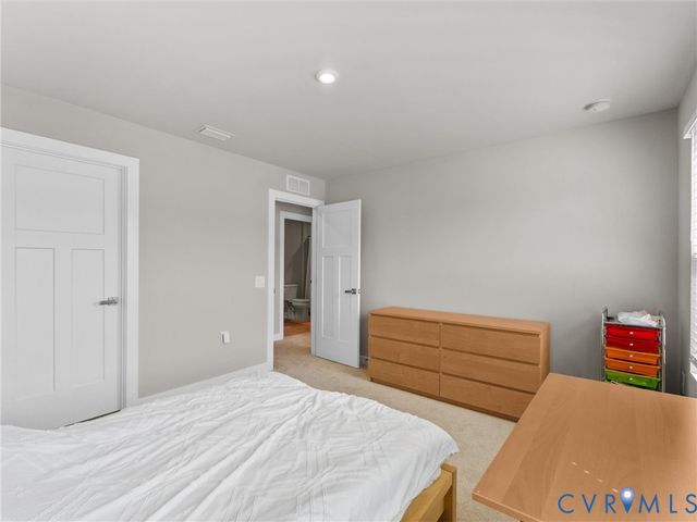 5420 Addison Gate Dr, Richmond, VA 23234