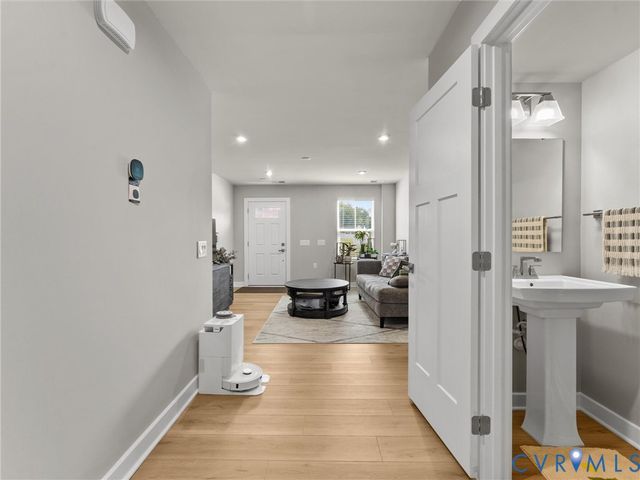5420 Addison Gate Dr, Richmond, VA 23234