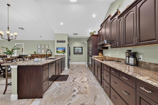 2604 ROYAL LIVERPOOL DRIVE, Tarpon Springs, FL 34688