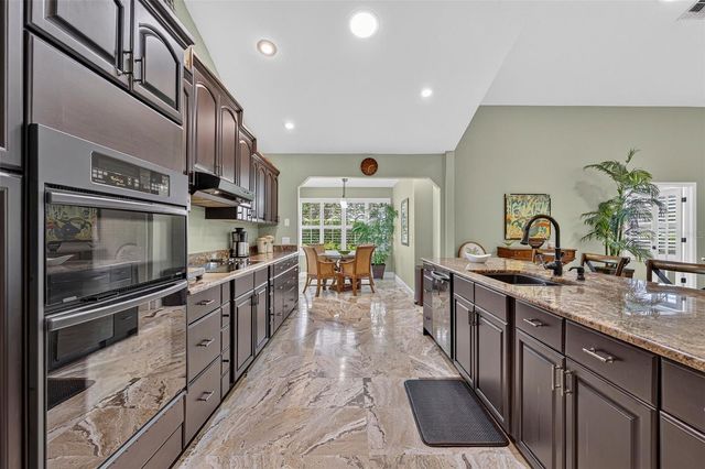 2604 ROYAL LIVERPOOL DRIVE, Tarpon Springs, FL 34688
