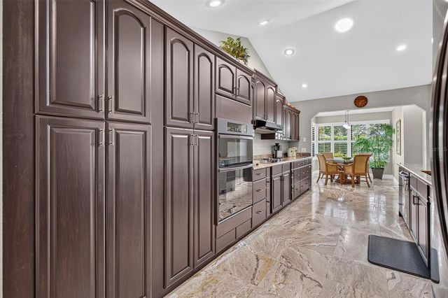 2604 ROYAL LIVERPOOL DRIVE, Tarpon Springs, FL 34688