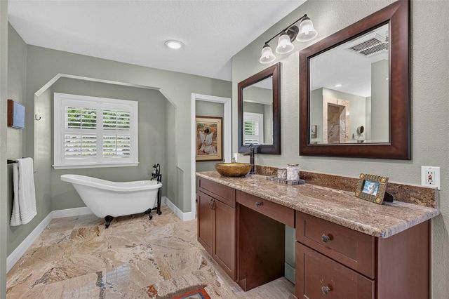 2604 ROYAL LIVERPOOL DRIVE, Tarpon Springs, FL 34688