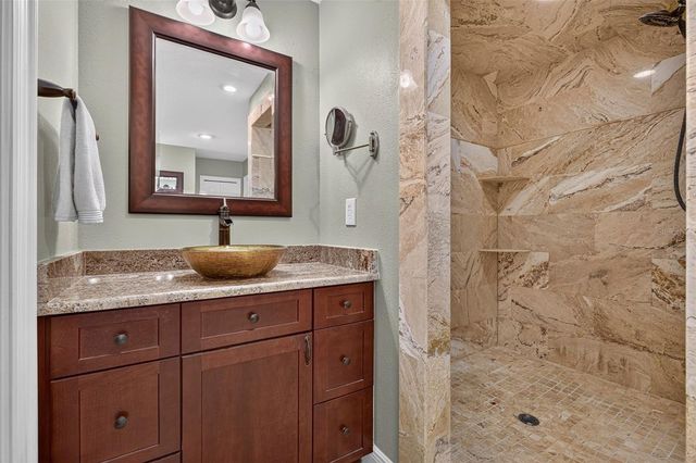 2604 ROYAL LIVERPOOL DRIVE, Tarpon Springs, FL 34688