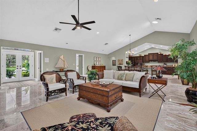 2604 ROYAL LIVERPOOL DRIVE, Tarpon Springs, FL 34688