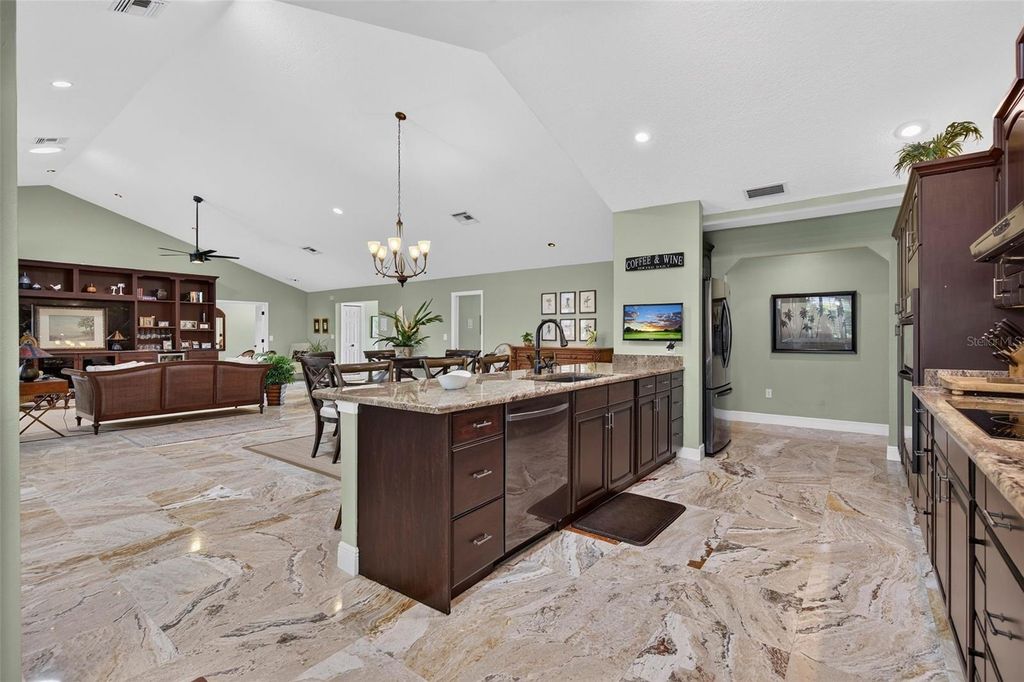 Image 13 of property listing at 2604 ROYAL LIVERPOOL DRIVE, Tarpon Springs, FL 34688