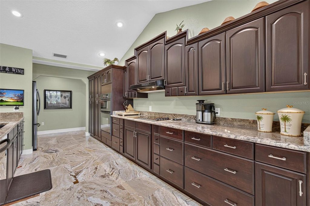 Image 15 of property listing at 2604 ROYAL LIVERPOOL DRIVE, Tarpon Springs, FL 34688
