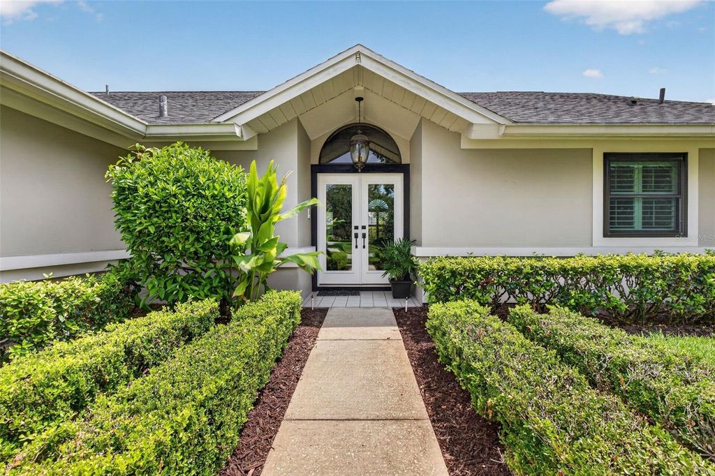 Image 3 of property listing at 2604 ROYAL LIVERPOOL DRIVE, Tarpon Springs, FL 34688