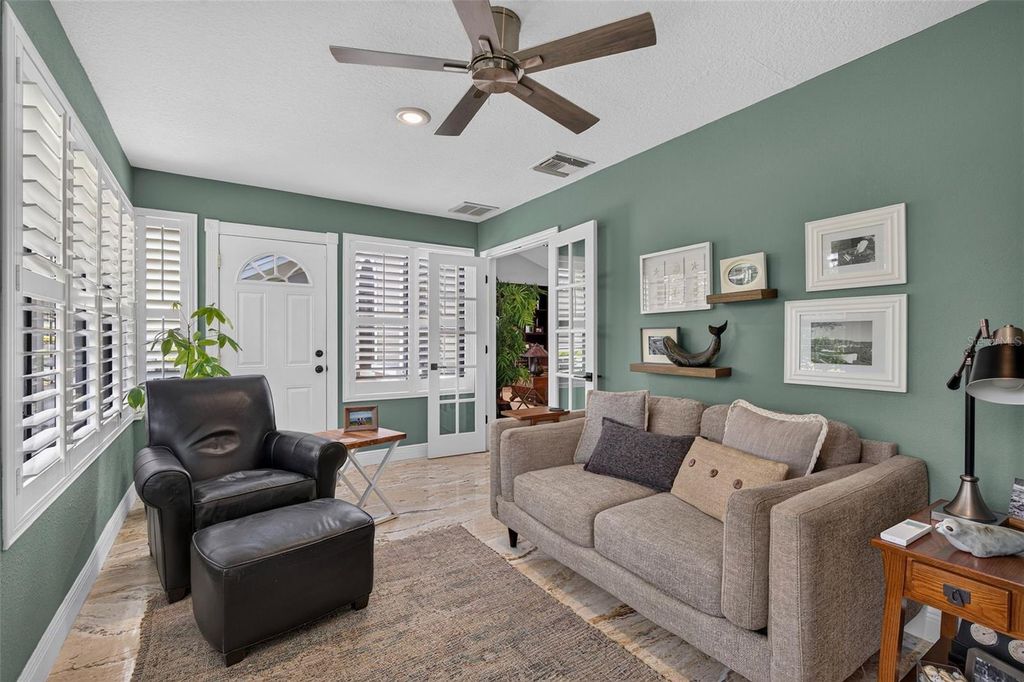 Image 40 of property listing at 2604 ROYAL LIVERPOOL DRIVE, Tarpon Springs, FL 34688
