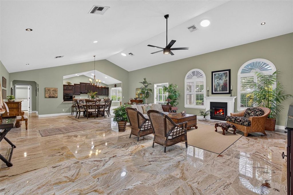 Image 8 of property listing at 2604 ROYAL LIVERPOOL DRIVE, Tarpon Springs, FL 34688