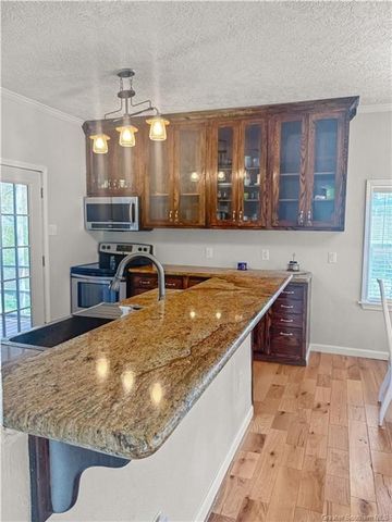 303 Knapp Street, Leesville, LA 71446