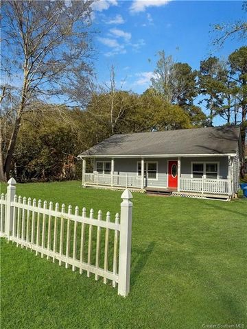 303 Knapp Street, Leesville, LA 71446